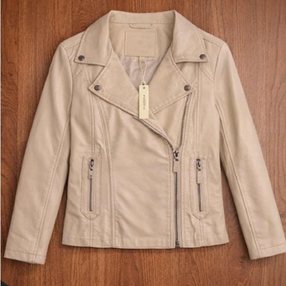 Zara Women's Beige Leather Jacket